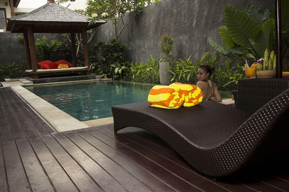 Aksata Villas Canggu Exterior photo